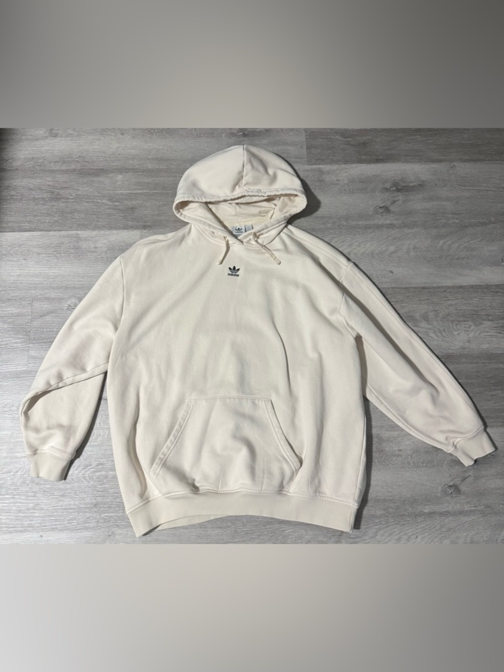 Adidas Originals Womens Essentials Oversized Hoodie Wonder White NWOT Large
